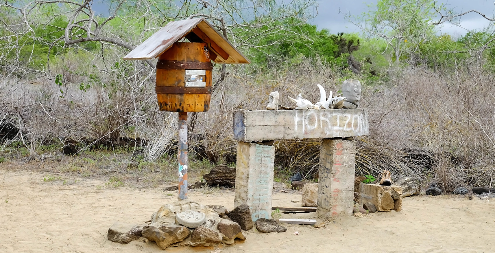 galapagos-tribute-yacht-post-office